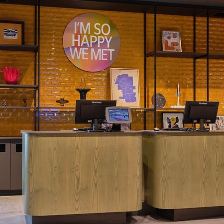 Alt Hotel Calgary University District Экстерьер фото