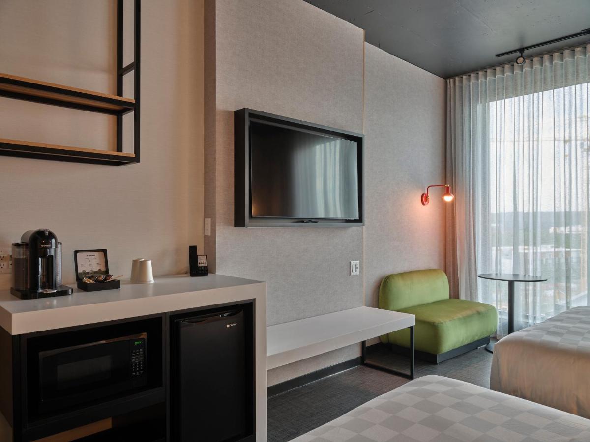 Alt Hotel Calgary University District Экстерьер фото
