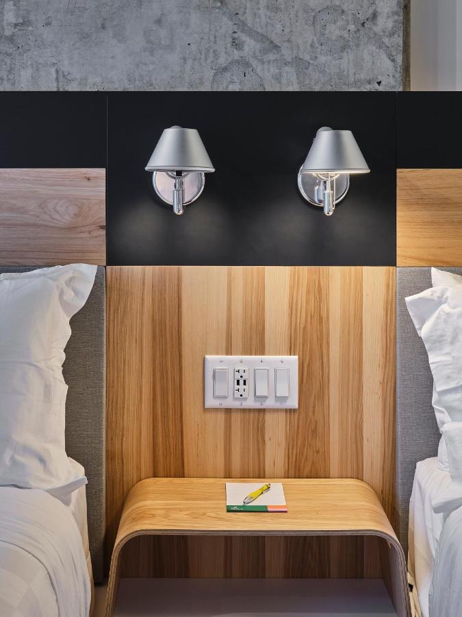 Alt Hotel Calgary University District Экстерьер фото